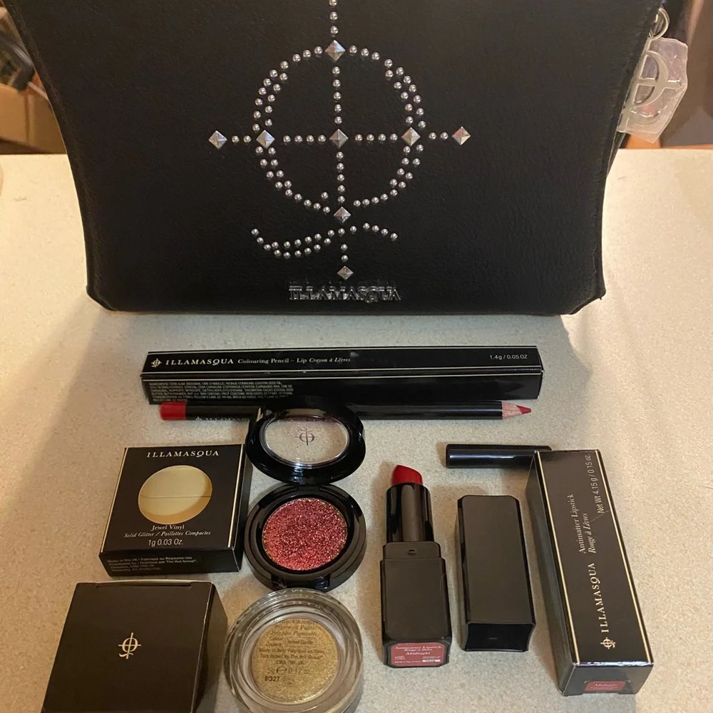 Illamasqua Limited Edition Reign of Rock studded makeup bag with products! 💄💋